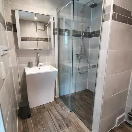 Apartment Piro *