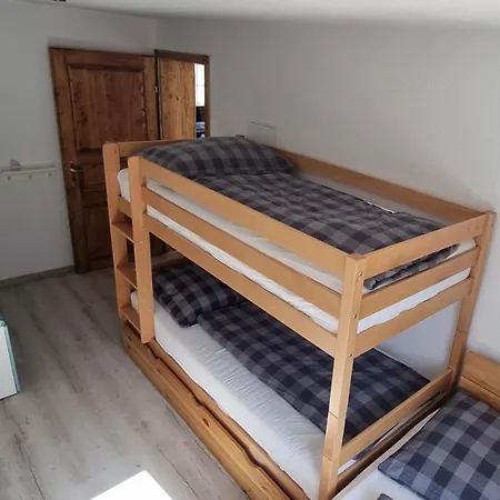 Piro Apartment *
